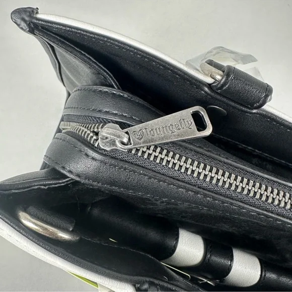 Loungefly Disney The Nightmare Before Christmas Heart Logo Set - Picture 10 of 10